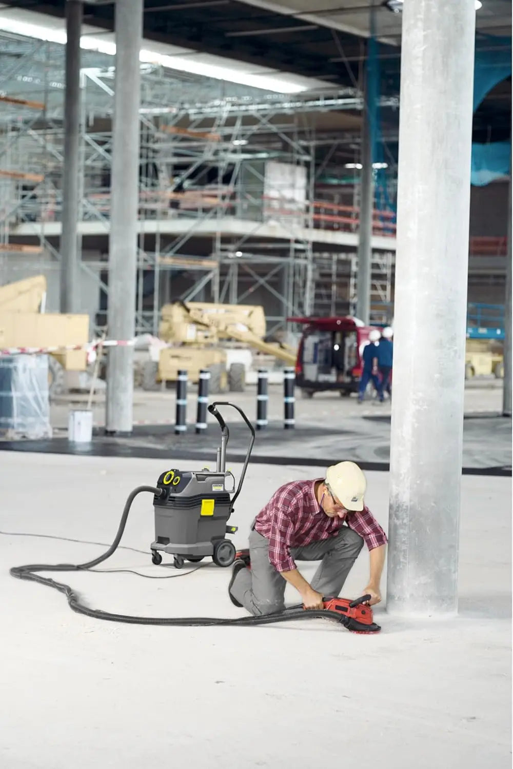 Kärcher NT 40/1 Tact Te L Wet Dry Vacuum Cleaner 1380W 40L Plastic Container with PES Flat Filter Floor Nozzle Dust Class L