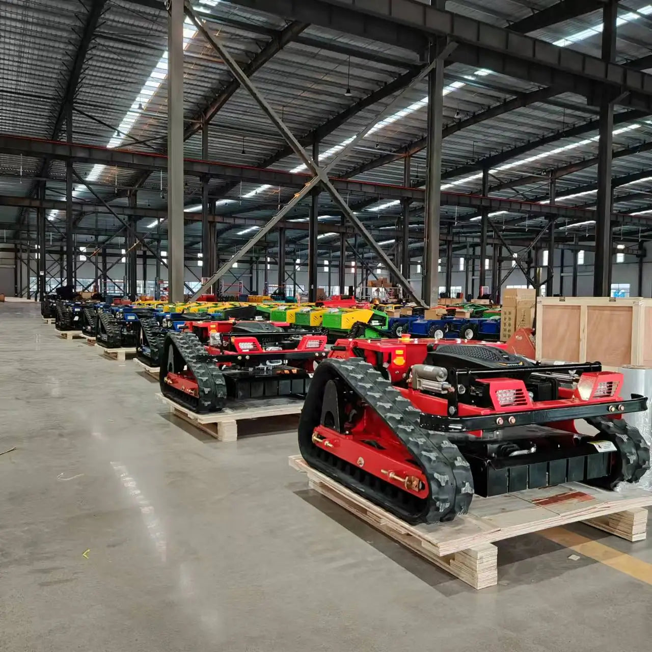 Customized High Quality All Terrain Ai Remote Lawn Mower With Engine 550mm Remote Control Agricultural Riding Lawn Tractor