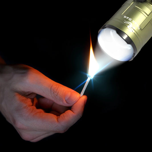 Shan Bao Green Outdoor Camping Mountaineering Zoom Flashlight Strong Light Focusing Light Source Can Ignite The Flame